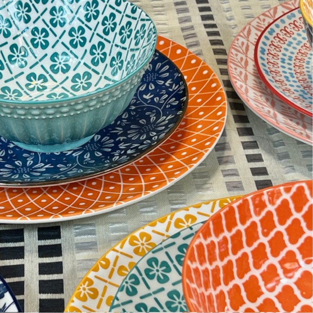 Dinner Set - Mixed - Image 2